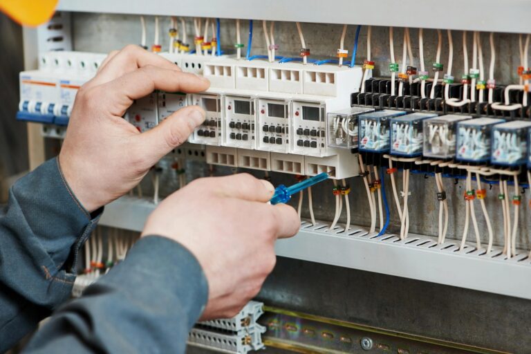 Good Electric: Electrician Apprenticeship Guide